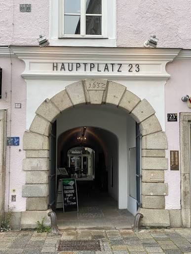 Eingang Hauptplatz 23 in Linz